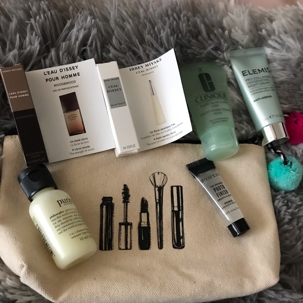 Makeup bag